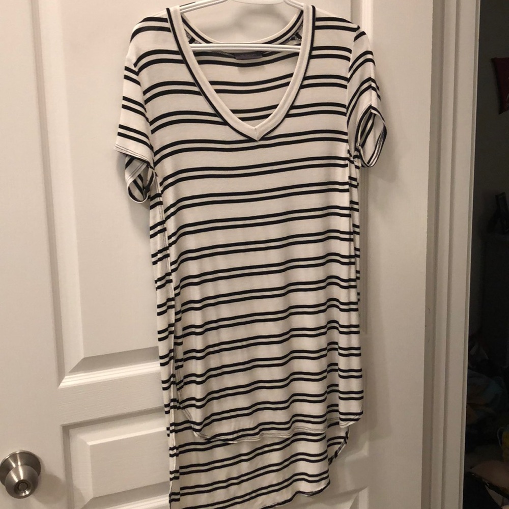 Black and White High-Low Top